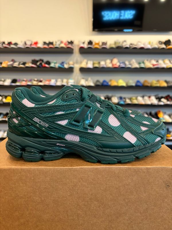 New Balance 1906R Green Polka Dot Size 8.5 (10W) Brand New (No Box)