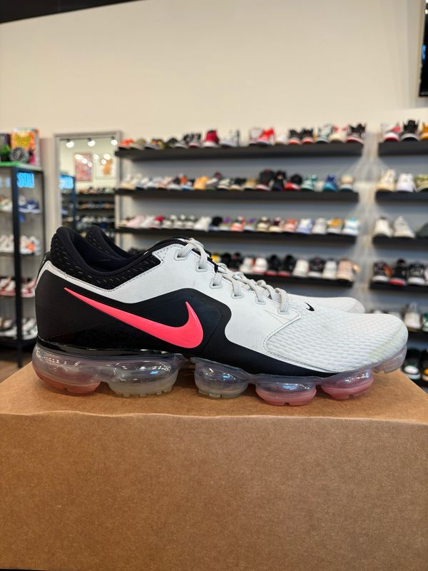 Nike Vapormax White Pink Size 13 Pre-Owned (No Box)