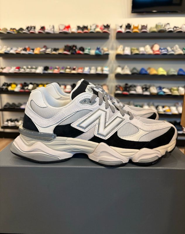 New Balance 9060 White Jet Black Size 8.5 Brand New