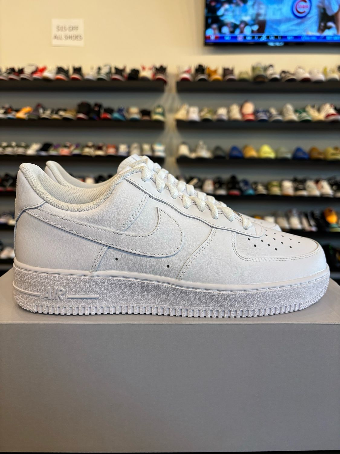 Nike Air Force 1 Low Triple White Size 8 Brand New
