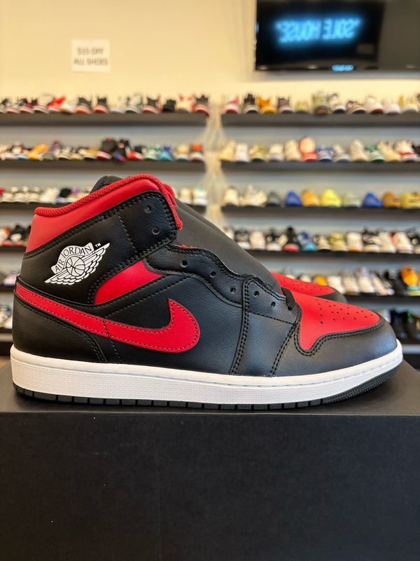 Jordan 1 Mid Bred Twist Size 10.5 Brand New