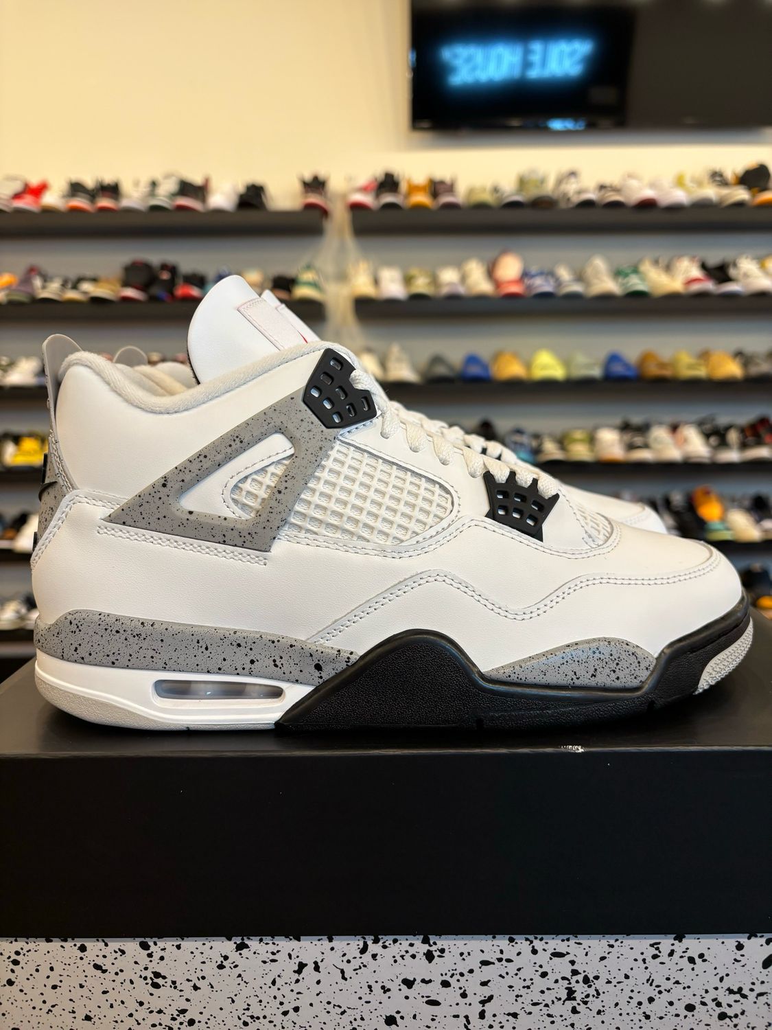 Jordan 4 White Cement 2025 Size 8.5 Brand New