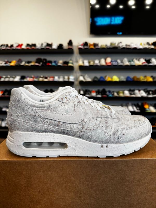 Nike Air Max 1 Big Bubble Masterpiece Size 11 Pre-Owned  (No Box)