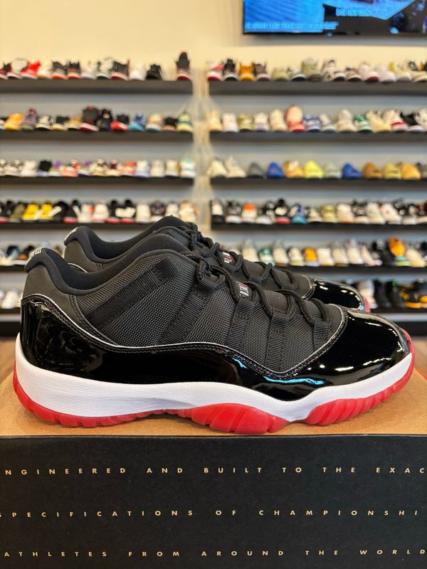 Jordan 11 Low Bred 2025 Size 11 Brand New