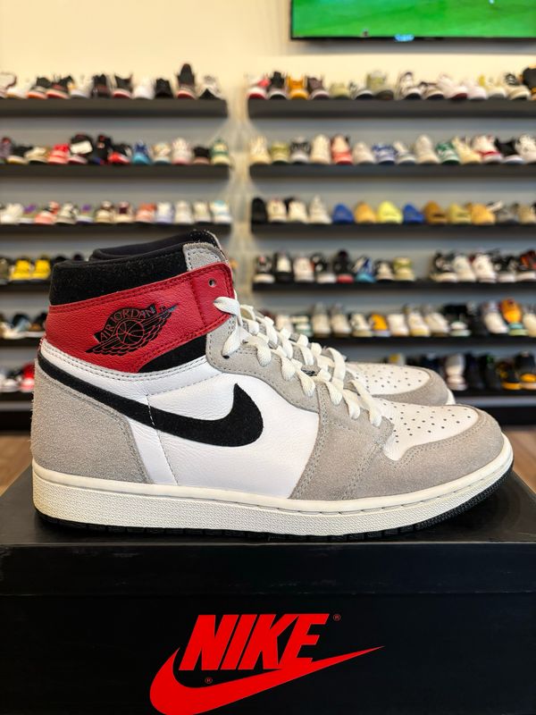 Jordan 1 Smoke Grey Size 9.5 Pre-Owned