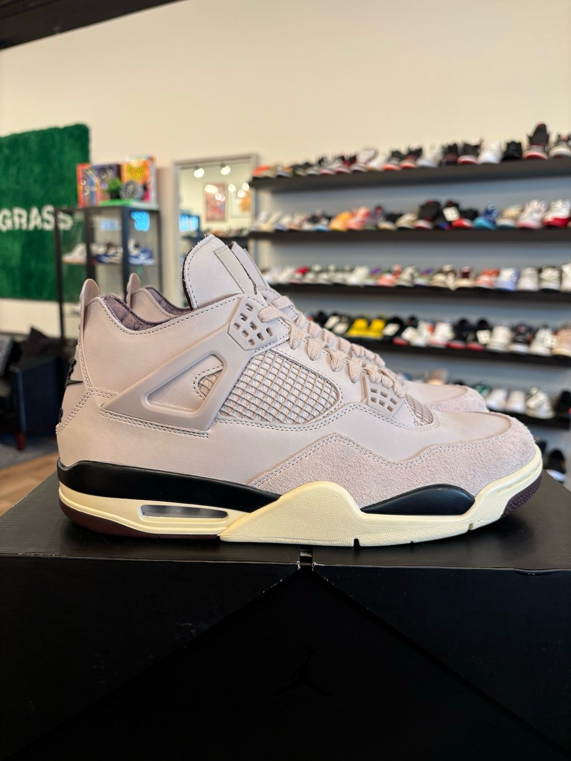 Jordan 4 A Ma Maniere Fossil Size 11 (12.5W) Pre-Owned