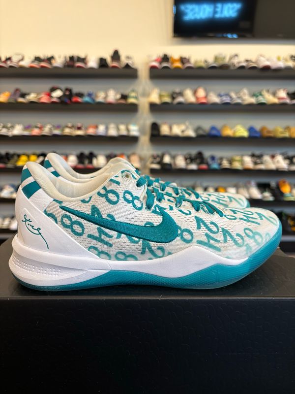 Nike Kobe 8 Emerald Size 6 (7.5W) Pre-Owned