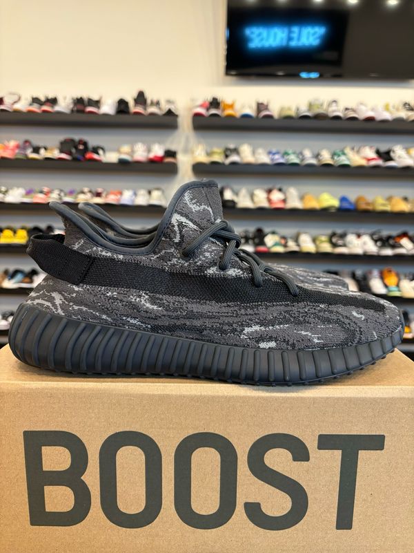 Yeezy 350 V2 MX Salt Size 11 Brand New
