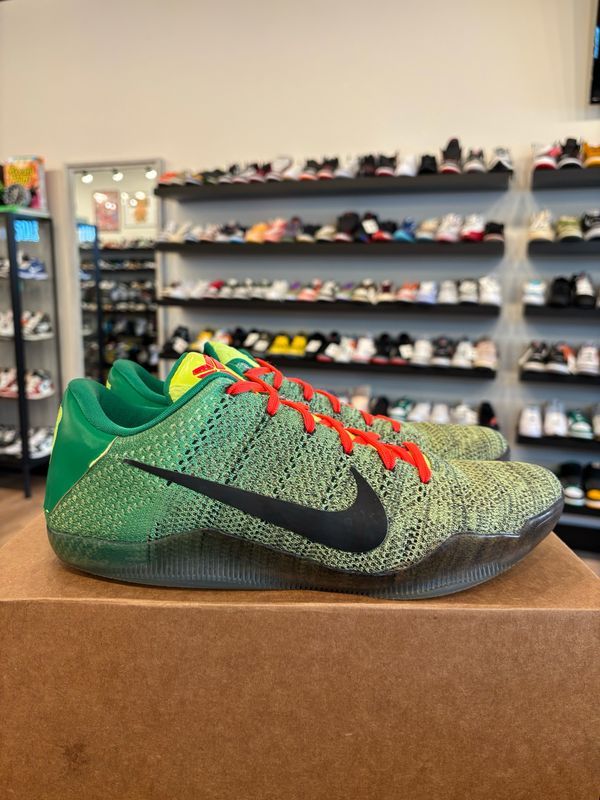 Nike Kobe 11 ID Grinch Size 11.5 Pre-Owned (No Box)