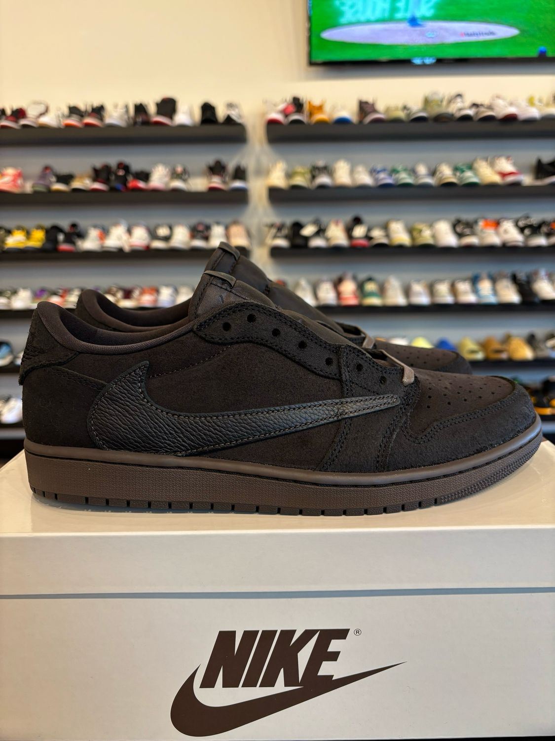 Jordan 1 Low Travis Scott Velvet Brown Size 10.5 Brand New