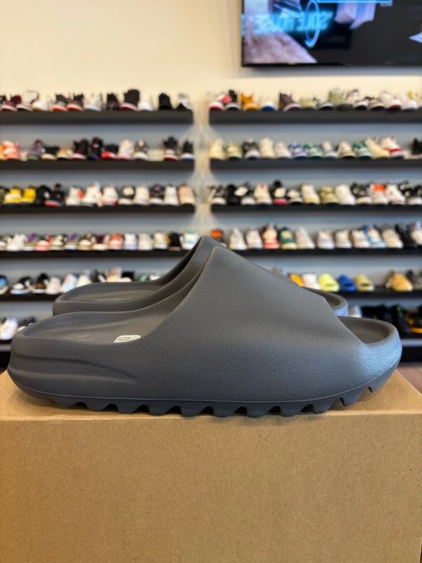 Yeezy Slide Slate Marine Size 9 Brand New