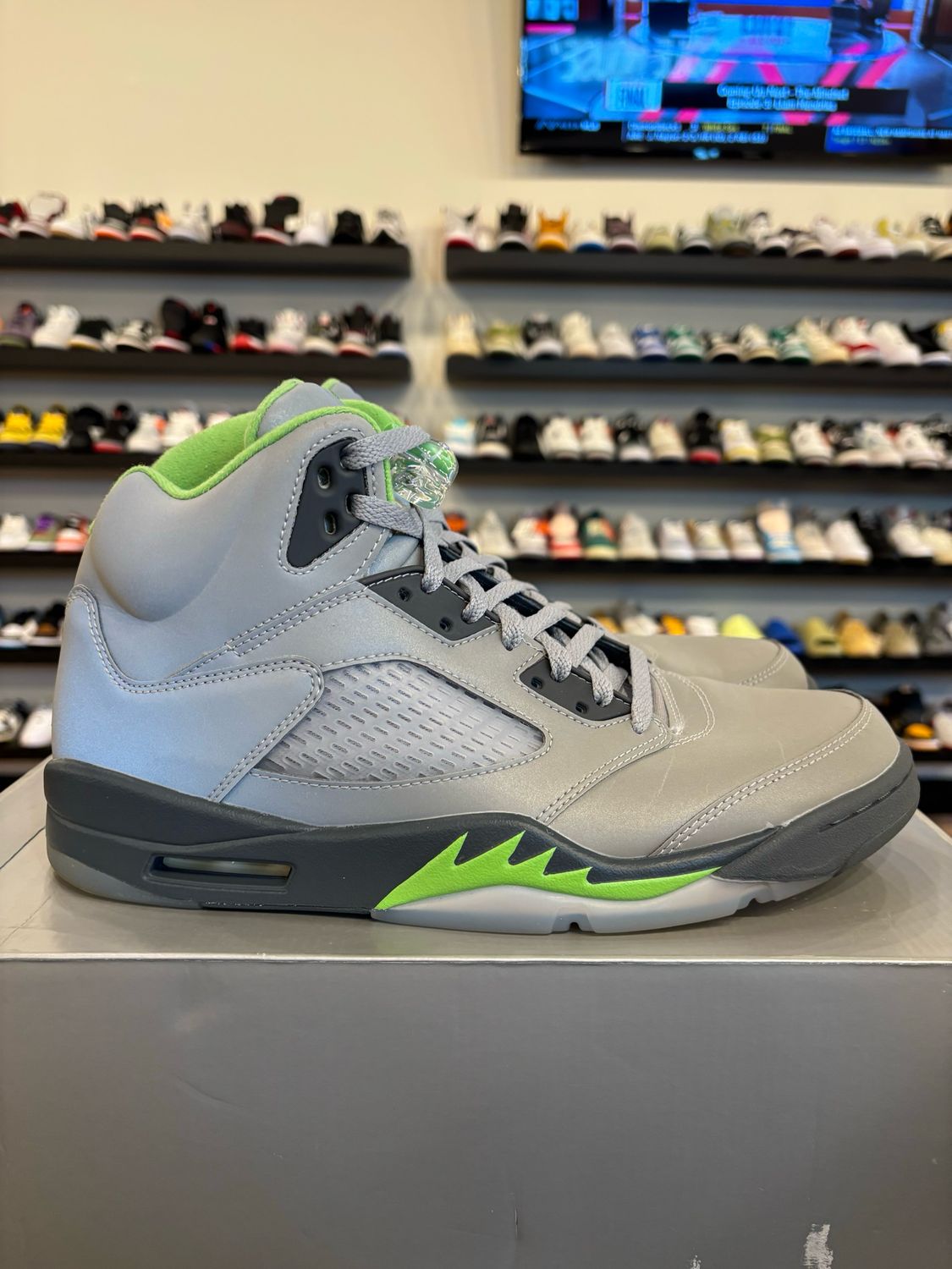 Jordan 5 Green Bean Size 11 Pre-Owned
