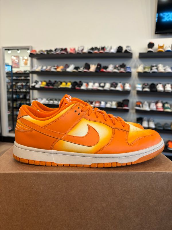 Nike Dunk Low Sunset Pulse Size 12 (13.5W) Pre-Owned (No Box)