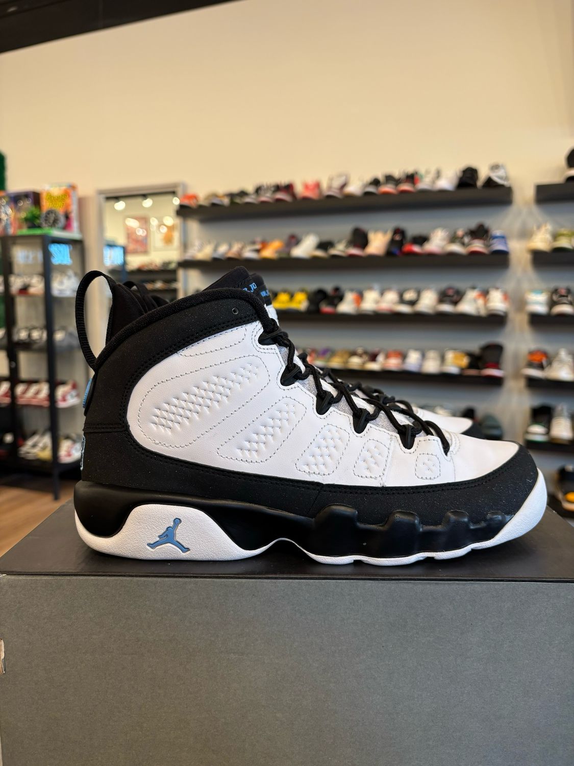 Jordan 9 UNC Size 6.5Y (8W) Pre-Owned