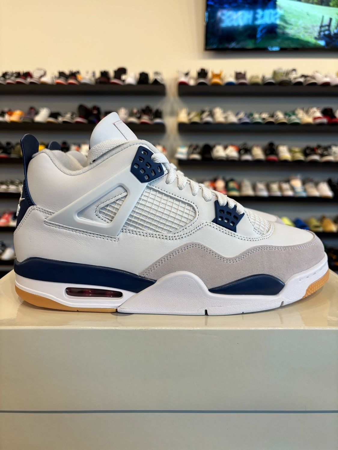 Jordan 4 SB Navy Size 10.5 Brand New