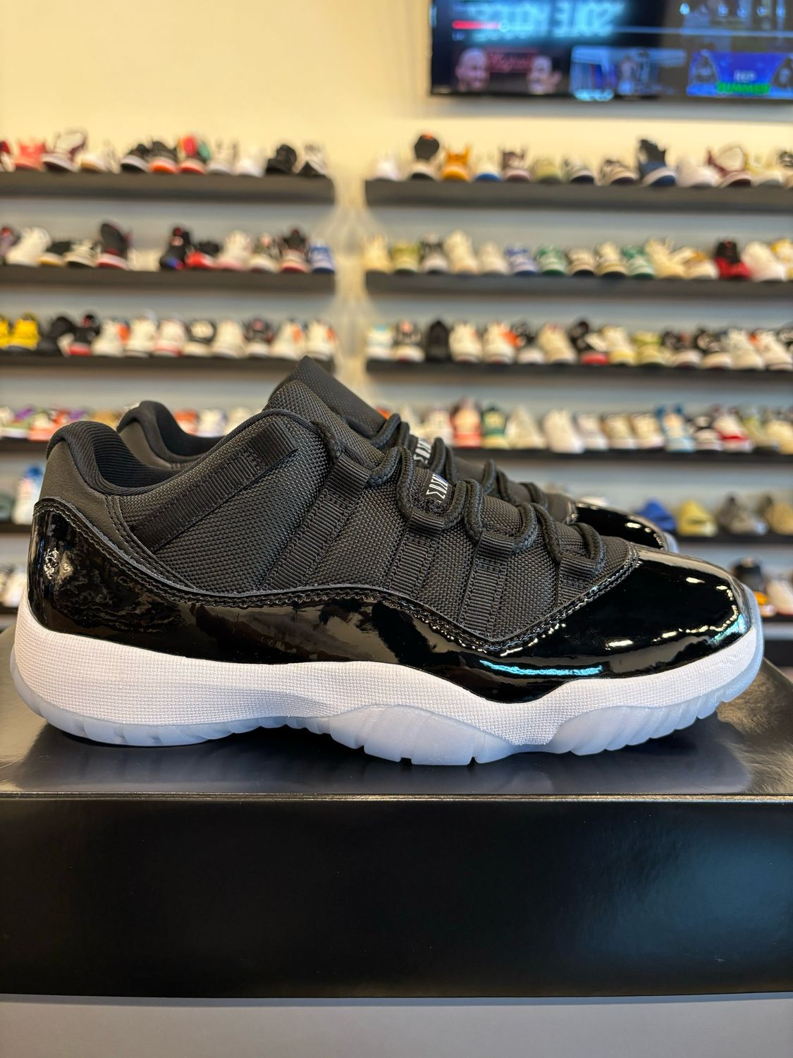 Jordan 11 Low Space Jam Size 8 Brand New
