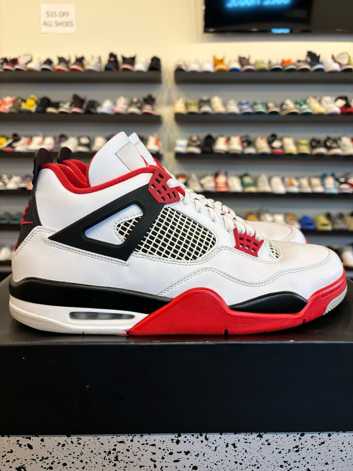 Jordan 4 Fire Red 2020 Size 12 Pre-Owned