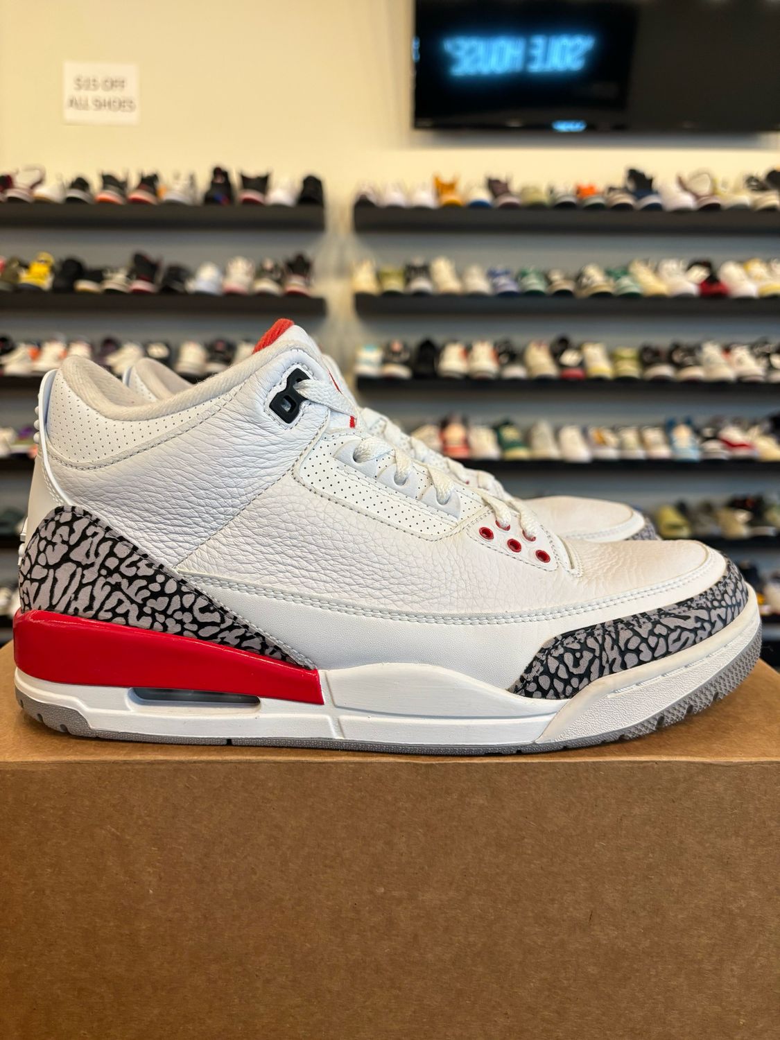Jordan 3 Hall Of Fame Size 10 Pre-Owned (No Box)
