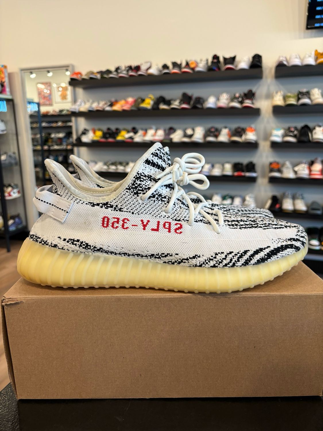 Yeezy 350 V2 Zebra Size 14 Pre-Owned (No Box)