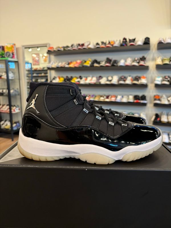 Jordan 11 Jubilee Size 9 Pre-Owned