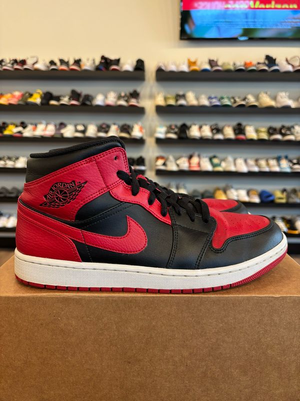 Jordan 1 Mid Banned Size 11.5 Pre-Owned