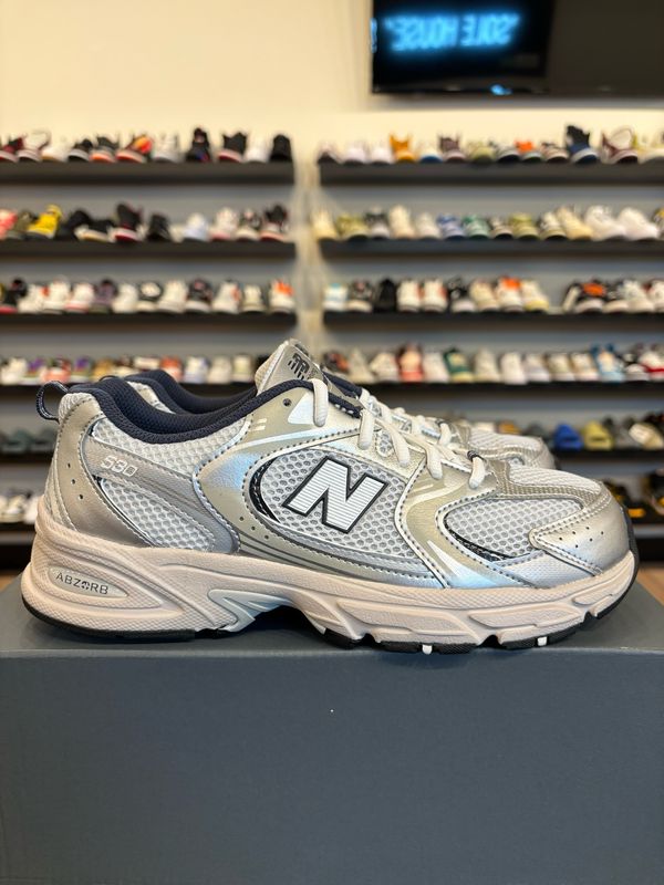 New Balance 530 Summer Fog Size 7Y (8.5W) Brand New