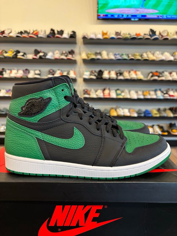 Jordan 1 Pine Green 2.0 Size 11 Pre-Owned