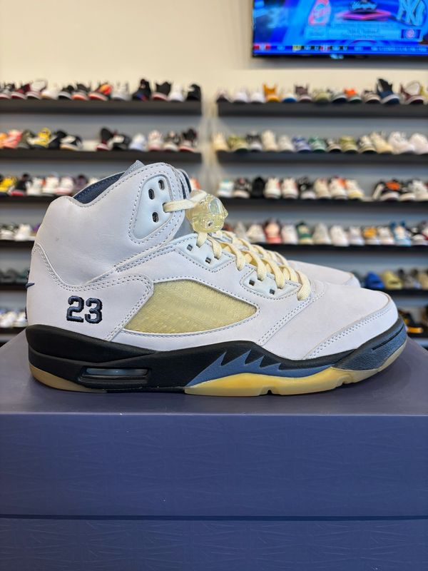 Jordan 5 A Ma Maniere Dawn Size 8 (9.5W) Pre-Owned