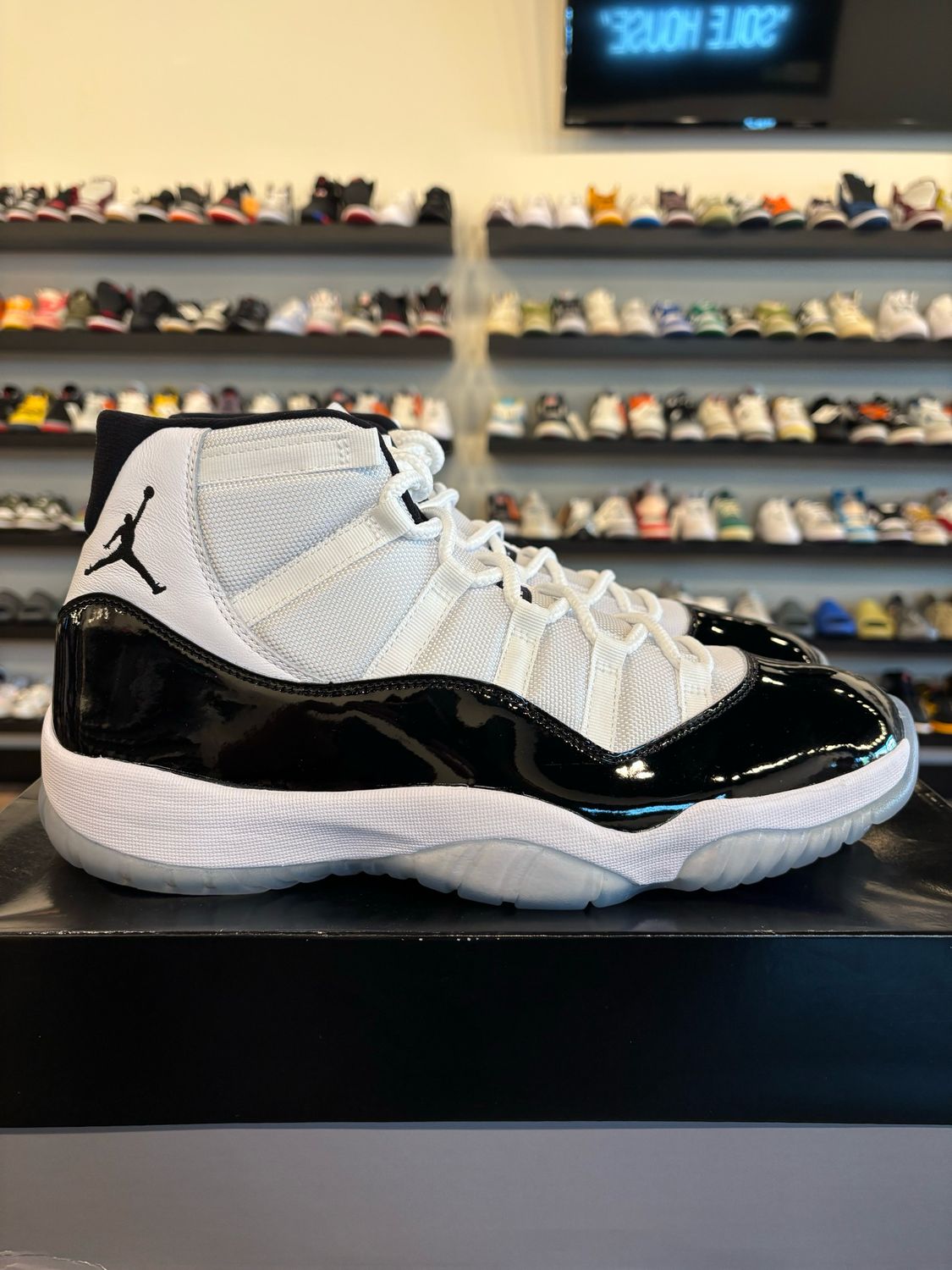 Jordan 11 Concord 2018 Size 13 Brand New
