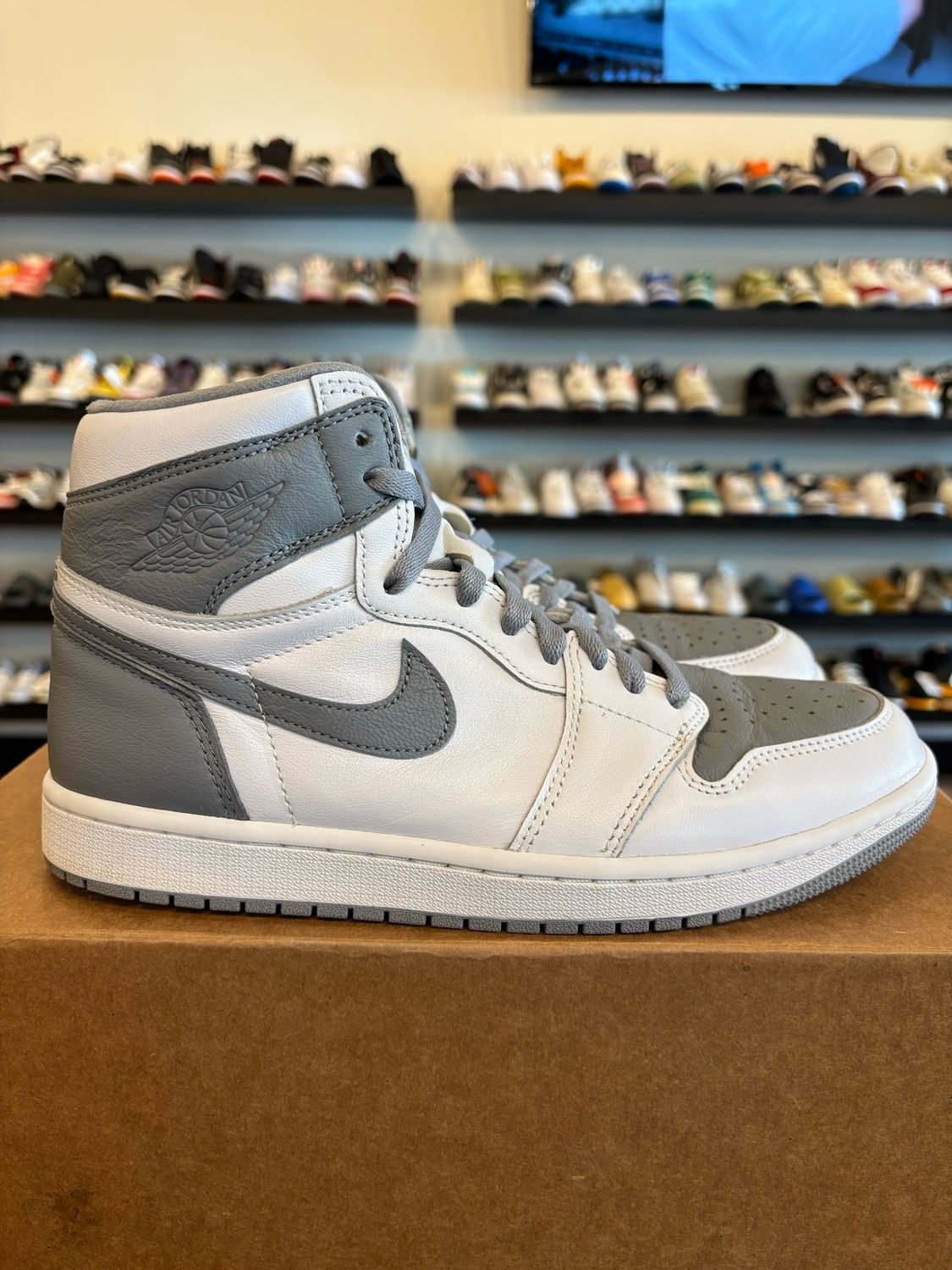 Jordan 1 Stealth Size 8.5 Pre-Owned (No Box)