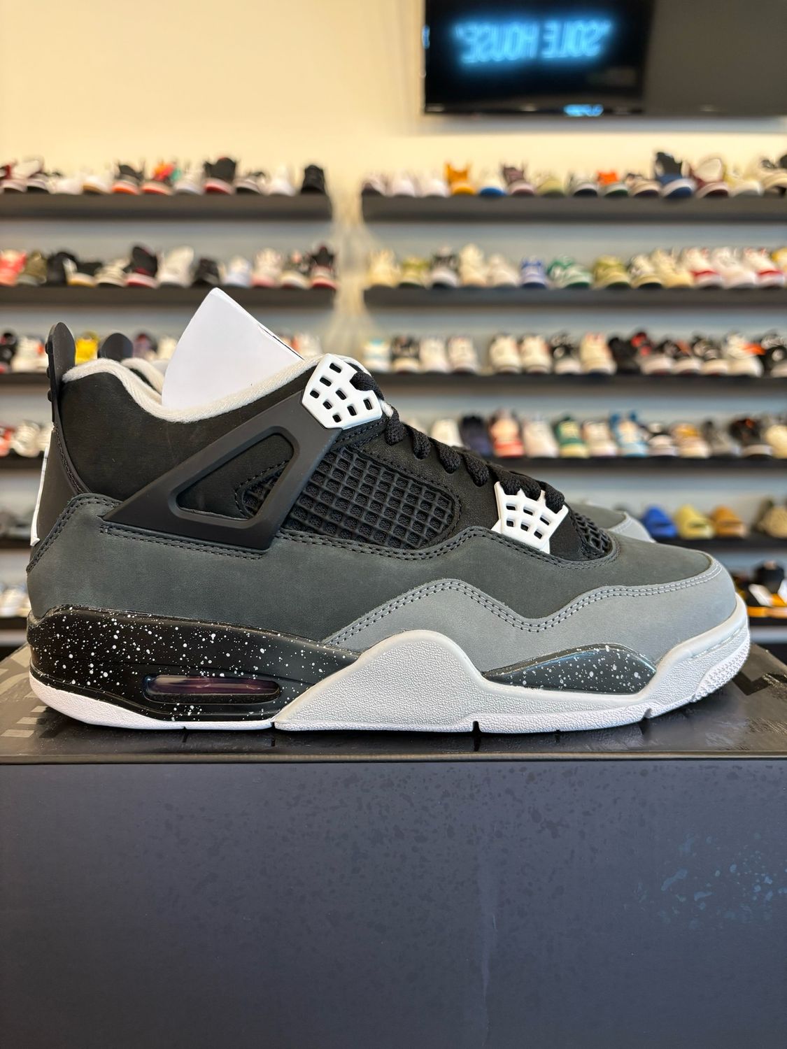 Jordan 4 Fear 2024 Size 9 Brand New