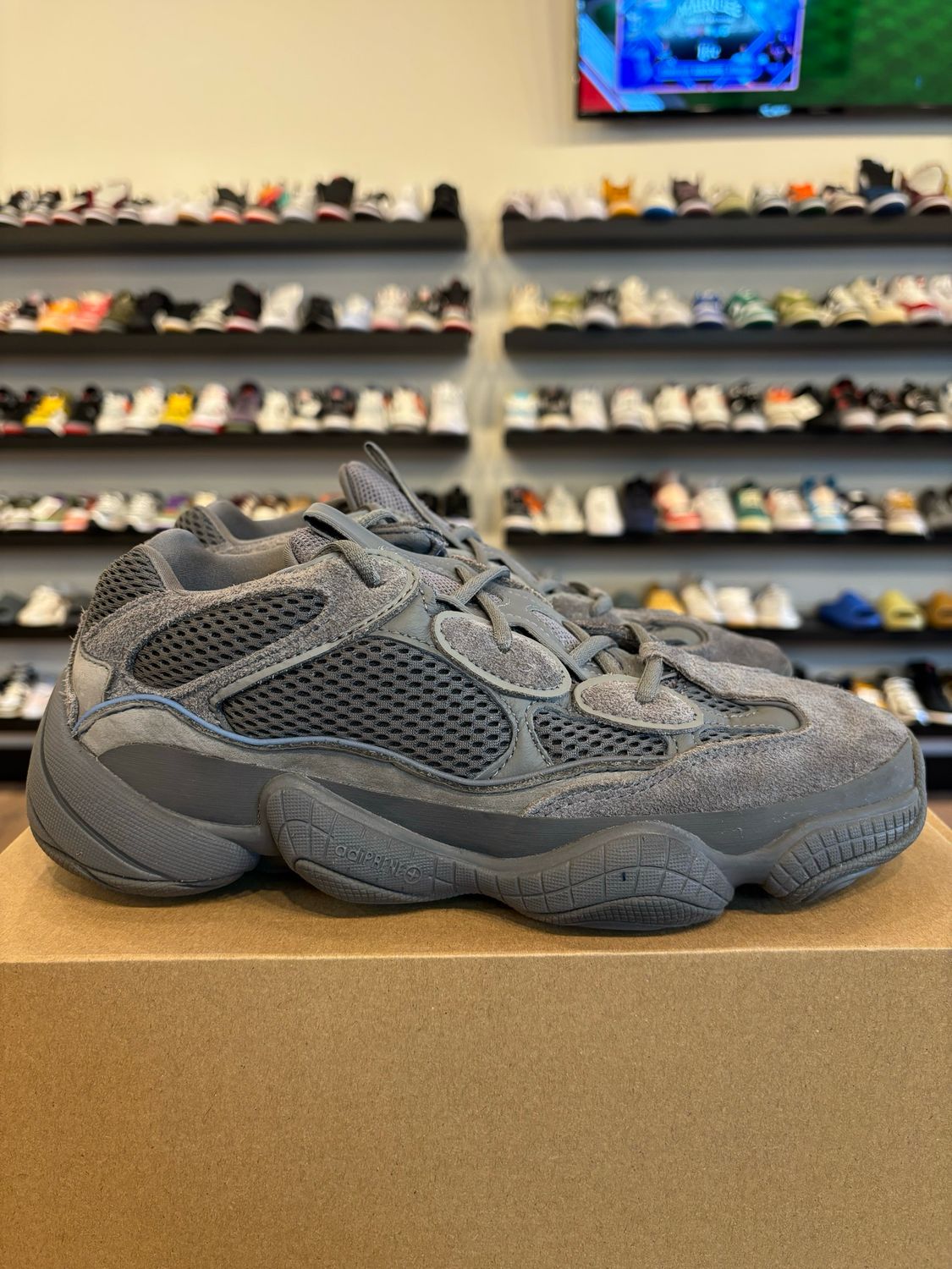 Yeezy 500 Granite Size 8.5 Pre-Owned