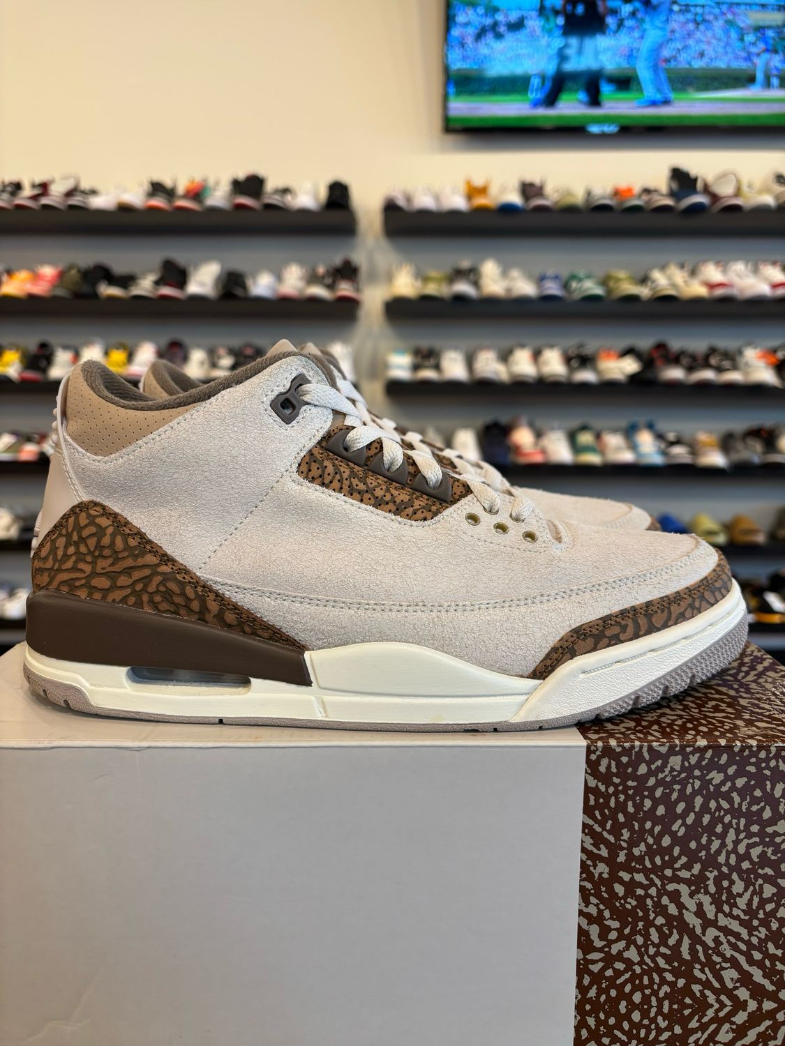 Jordan 3 Palomino Size 9.5 Pre-Owned