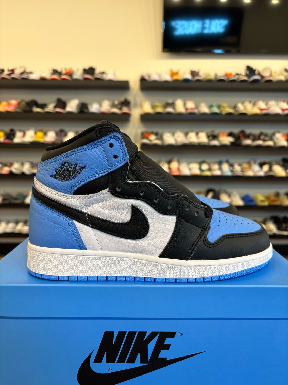 Jordan 1 UNC Toe Size 5Y (6.5W) Brand New