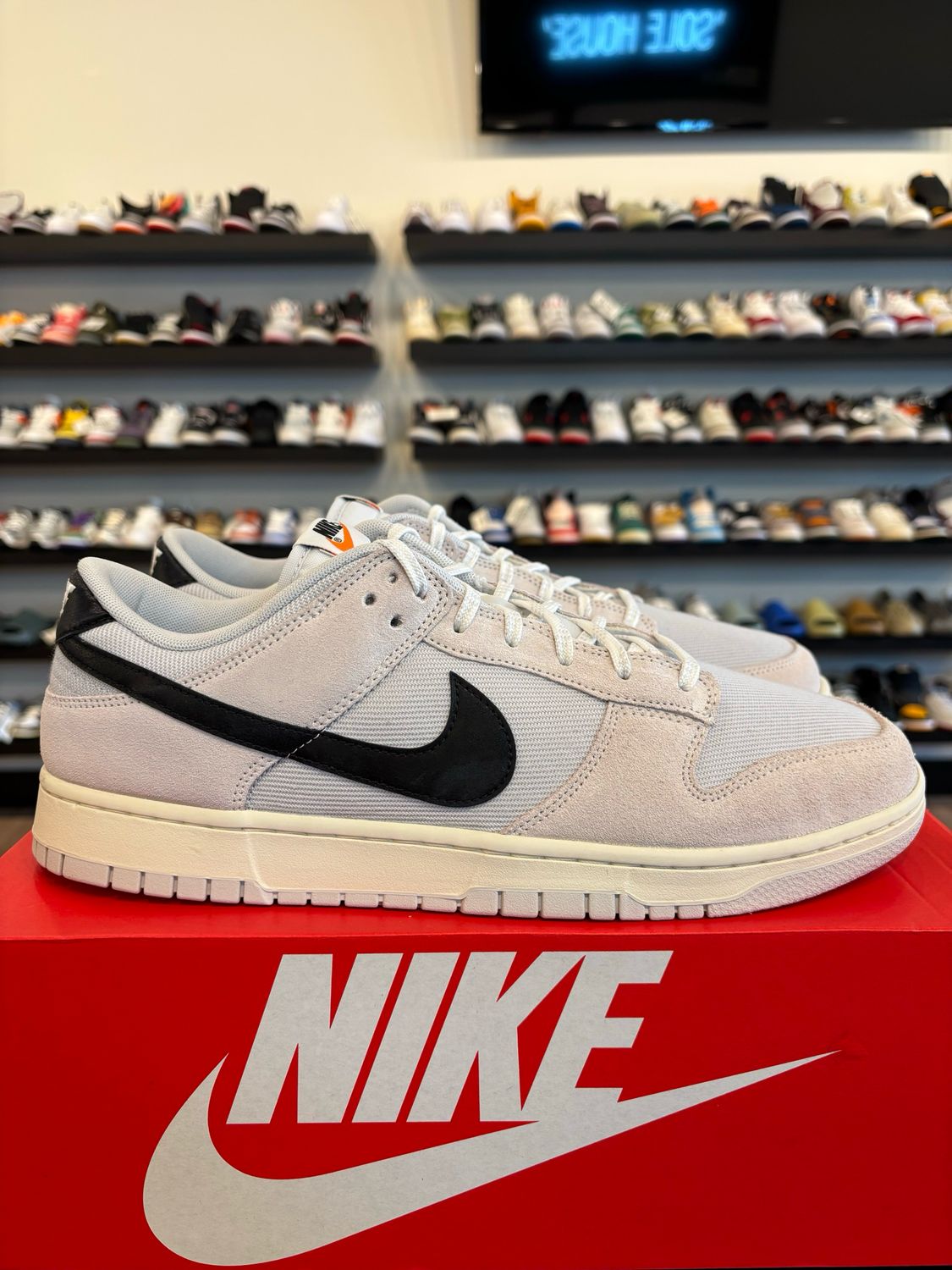 Nike Dunk Low Certified Fresh Size 13 Brand New