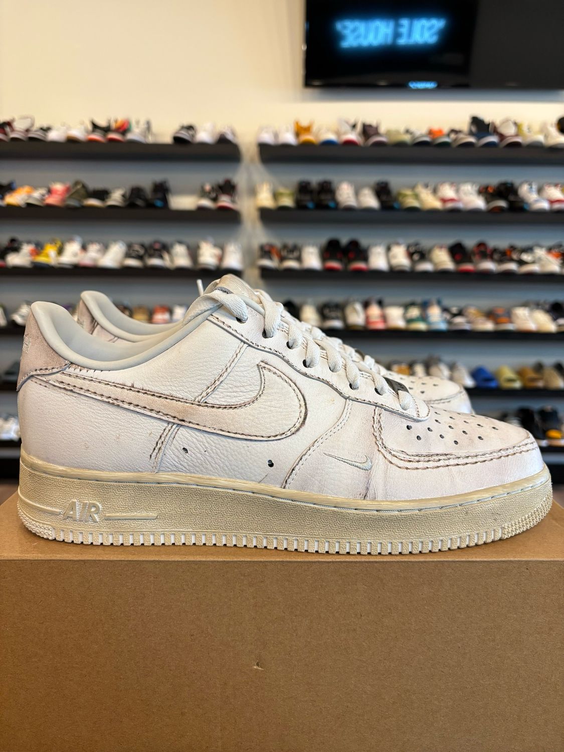 Nike Air Force 1 Swoosh Dirty White Size 11 Brand New