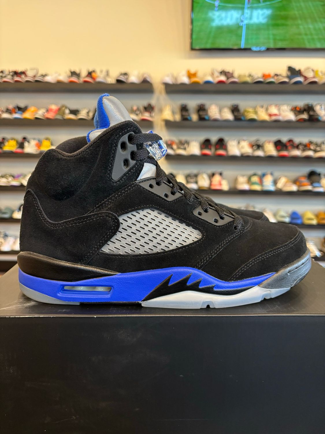 Jordan 5 Racer Blue Size 9 Pre-Owned
