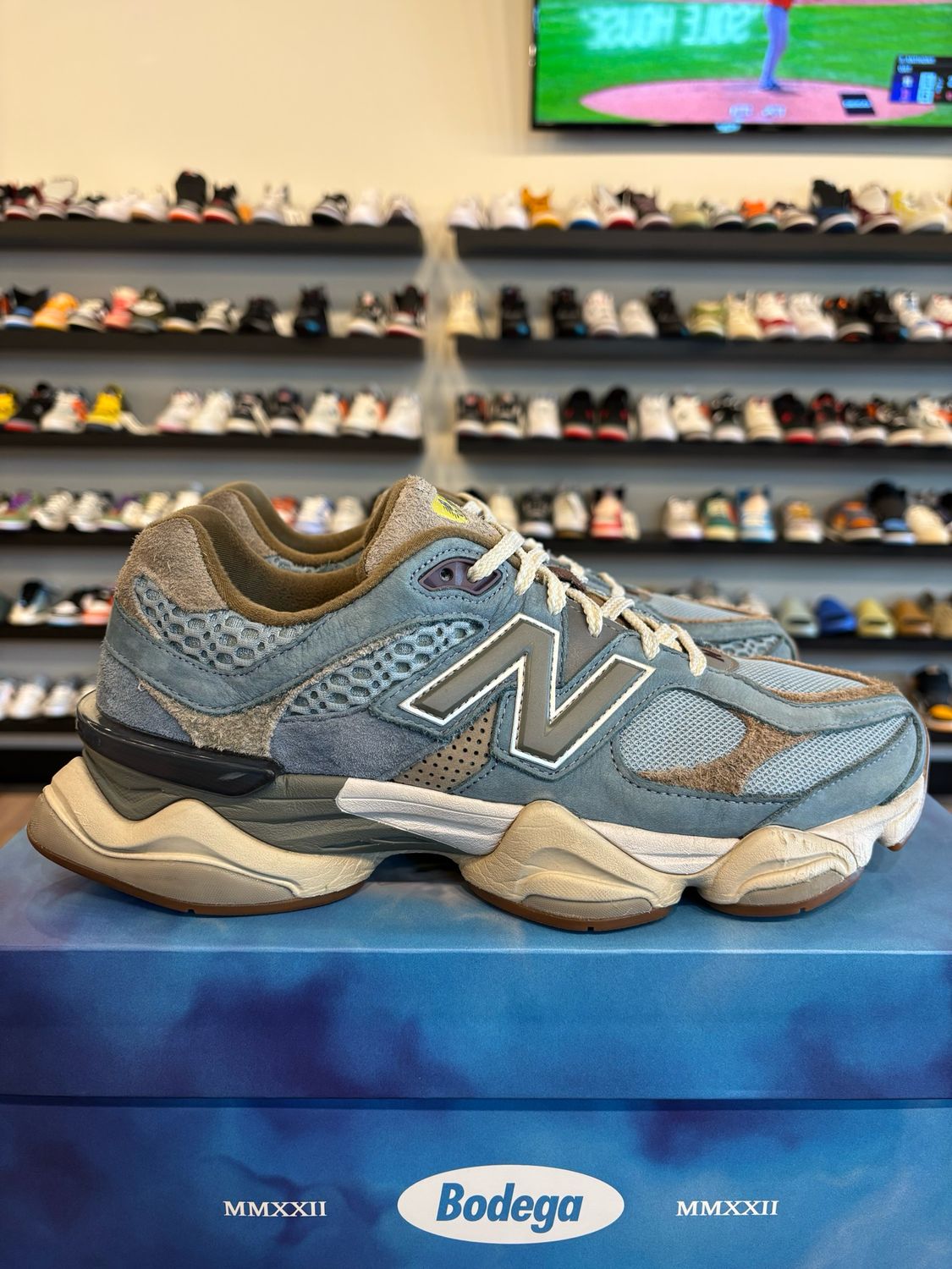New Balance 9060 Bodega Size 11 Pre-Owned