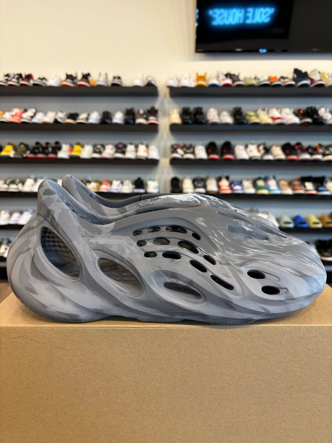 Yeezy Foam Rnnr MX Granite Size 13 Pre-Owned