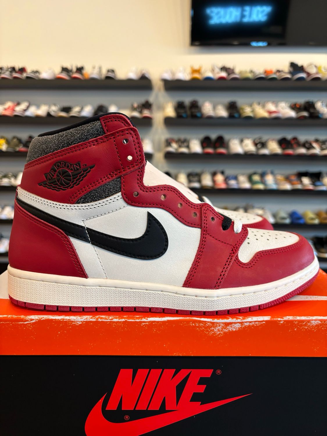 Jordan 1 Lost and Found Size 9.5 Brand New