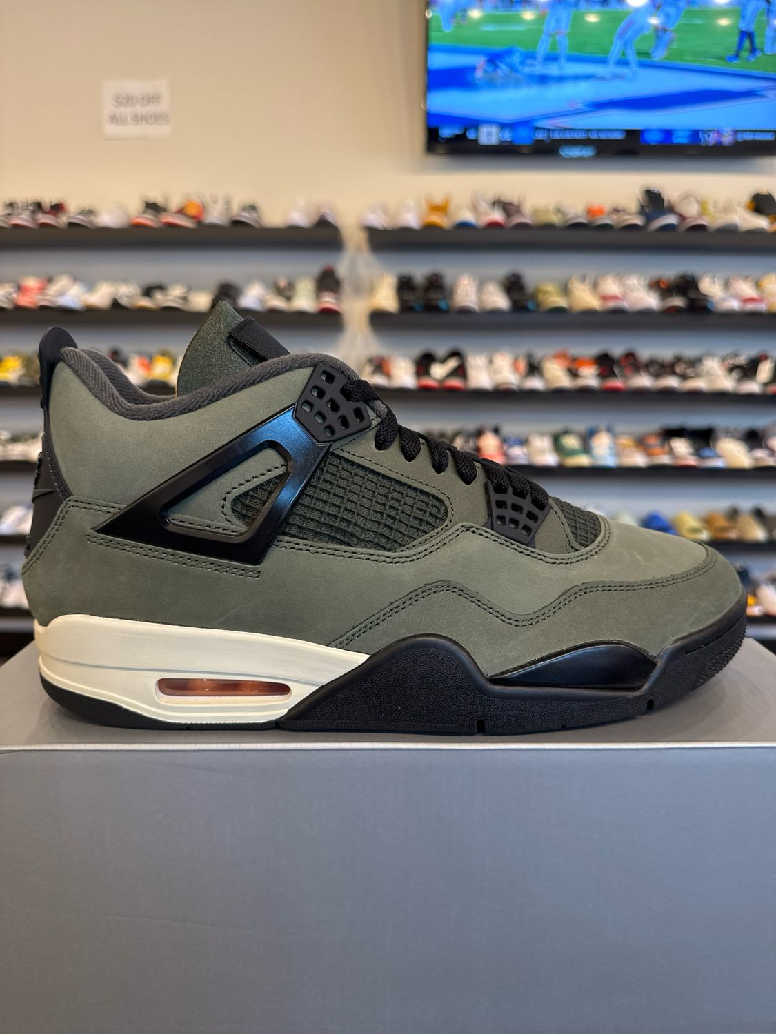 Jordan 4 Undefeated 2025 Size 11 Brand New