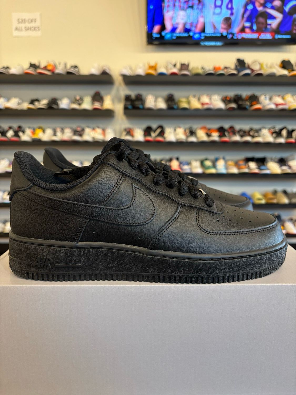 Nike Air Force 1 Low Triple Black Size 8.5 Brand New