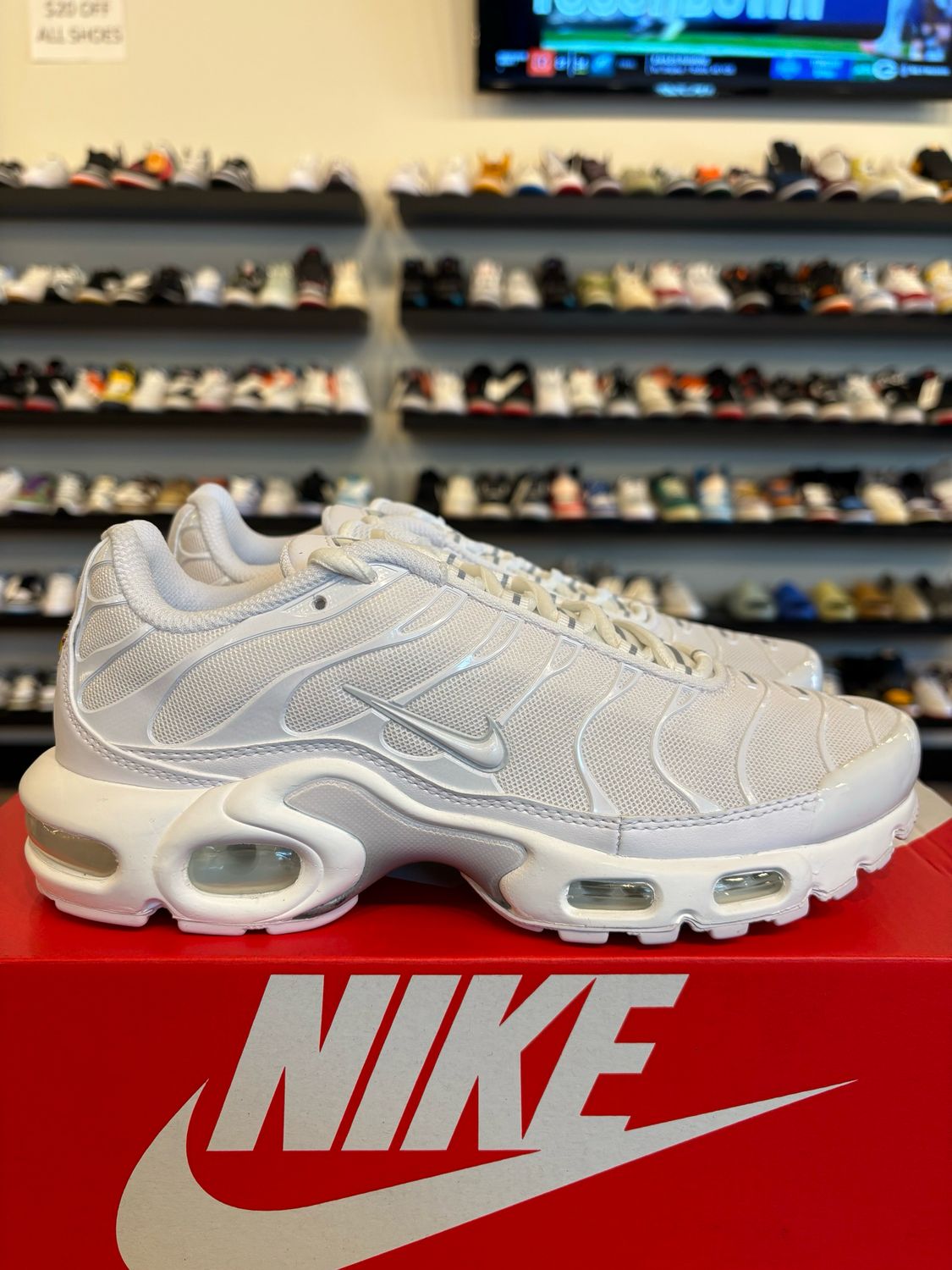 Nike Air Max Plus Triple White Size 6Y (7.5W) Brand New