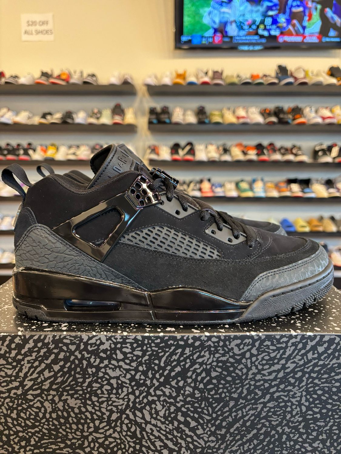 Jordan Spizike Low Black Cat Size 11 Brand New