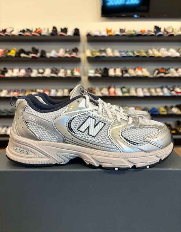 New Balance 530 Fog Navy Size 7Y (8.5W) Brand New