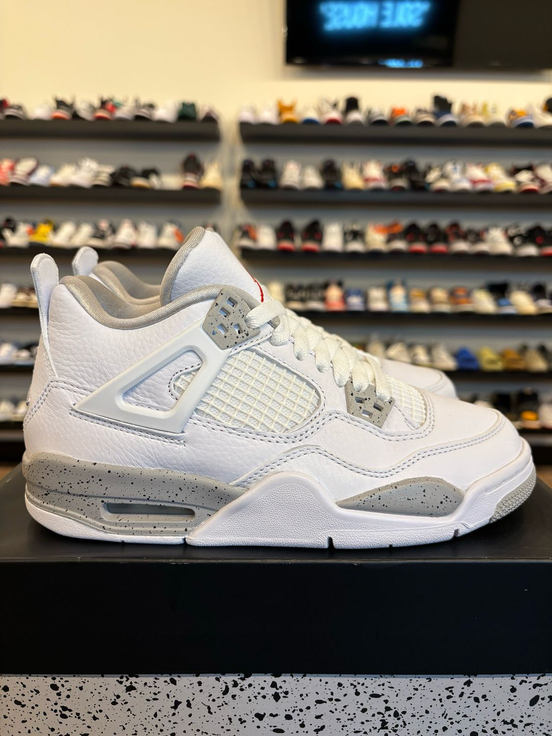 Jordan 4 White Oreo Size 5Y (6.5W) Brand New