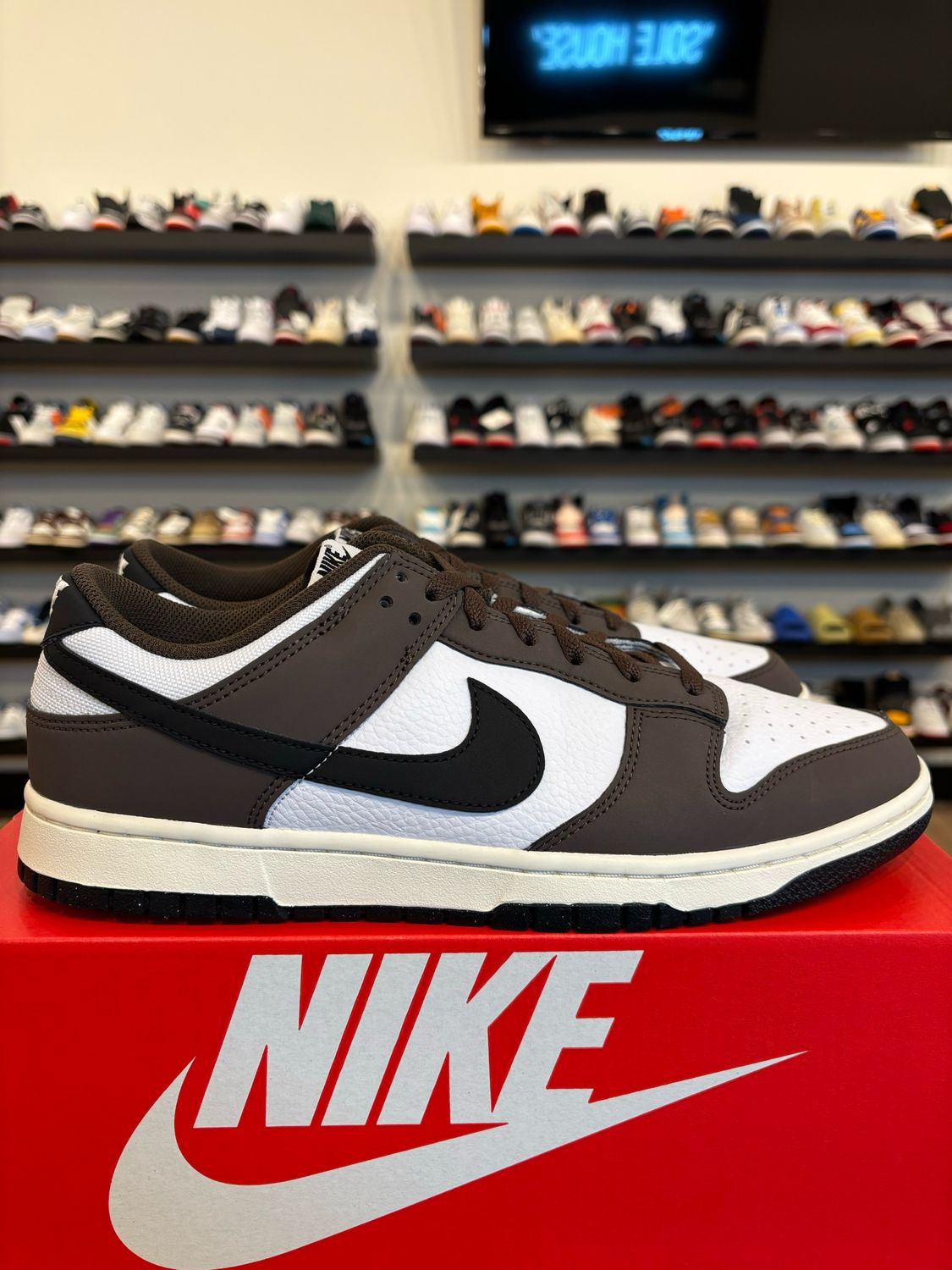 Nike Dunk Low Baroque Brown Size 11.5 Pre-Owned