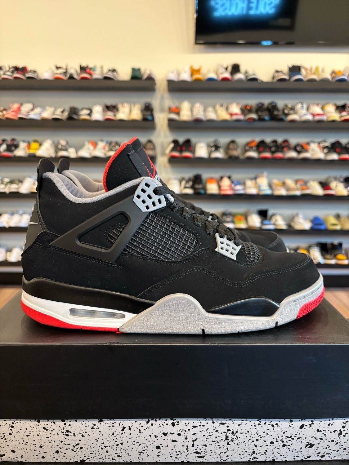 Jordan 4 Bred 2019 Size 12 Pre-Owned