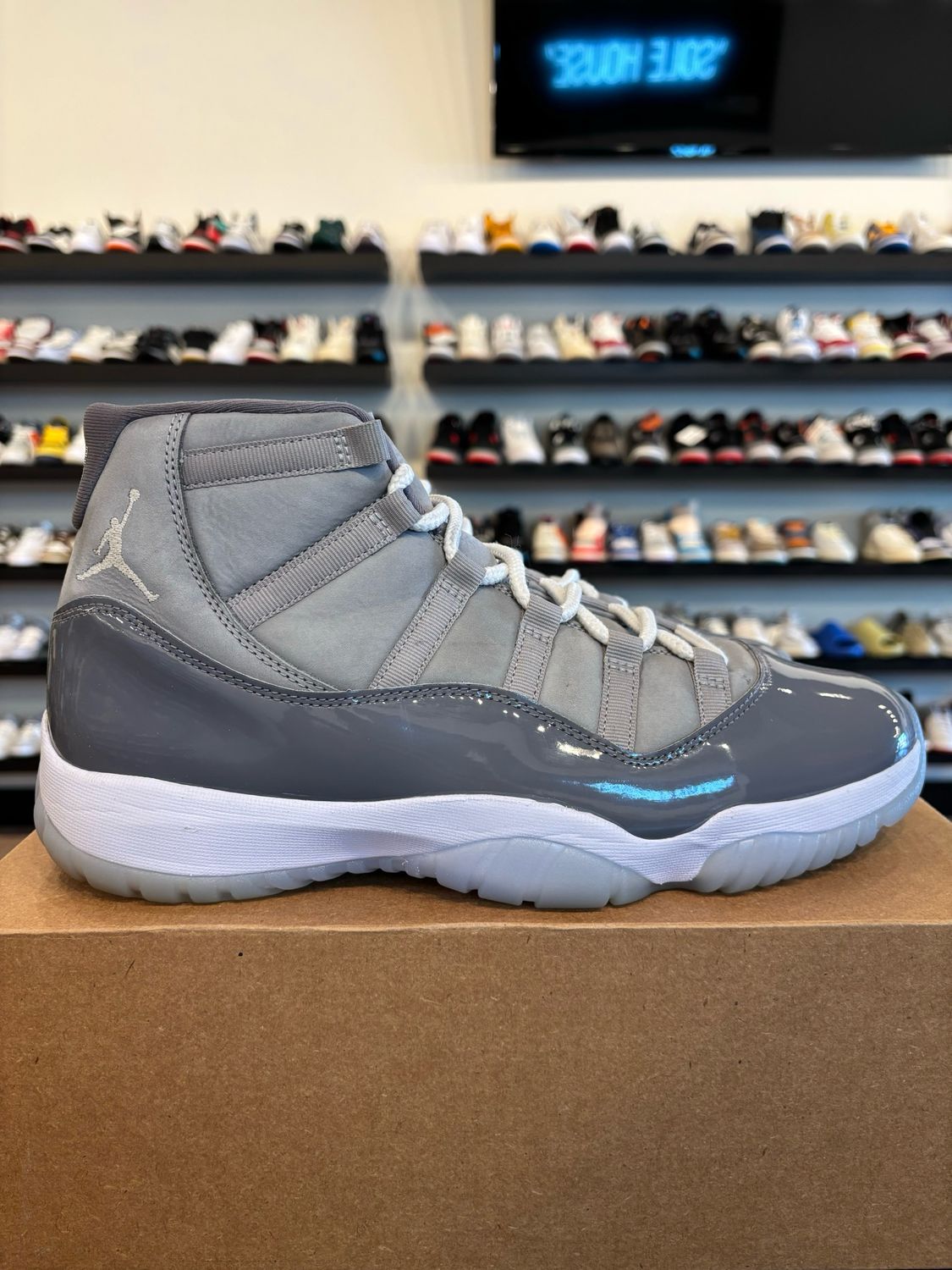 Jordan 11 Cool Grey Size 12 Pre-Owned (No Box)