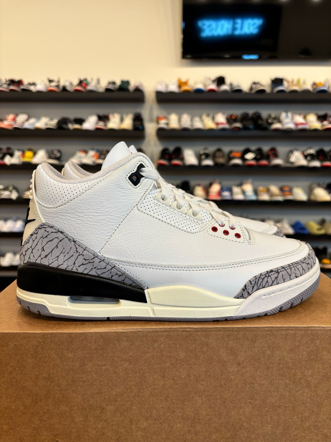 Jordan 3 Reimagined White Cement Size 8.5 Pre-Owned (No Box)